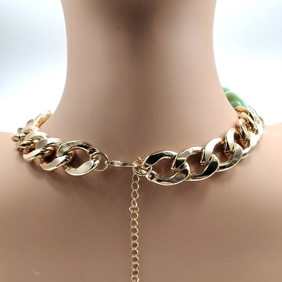Mint Green Chunky Curb Link Gold Tone Statement Necklace - Picture 15 of 16